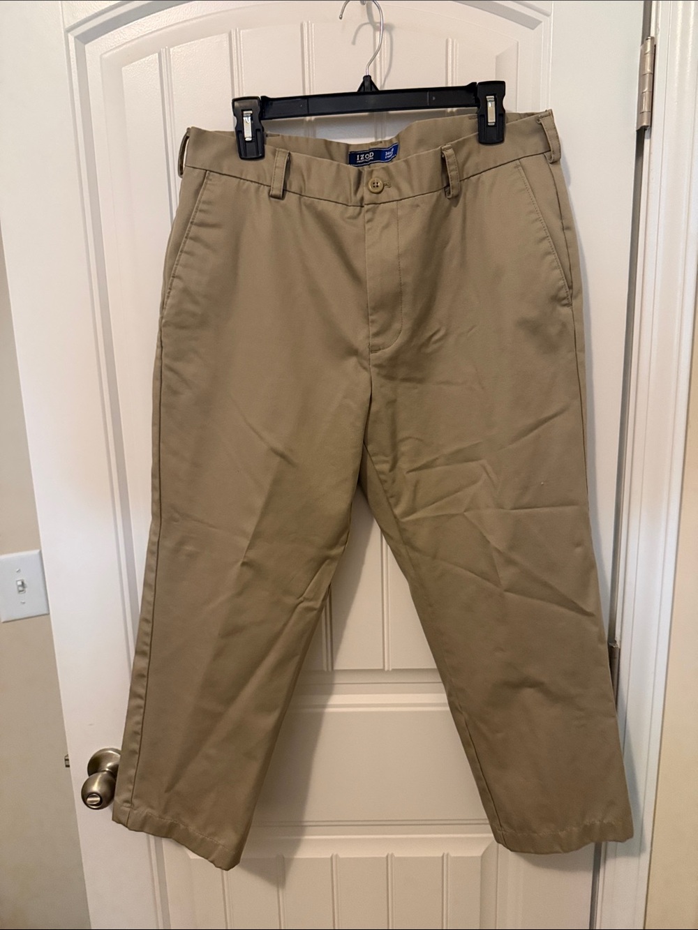 Izod Men’s Khaki Straight-Leg Chinos